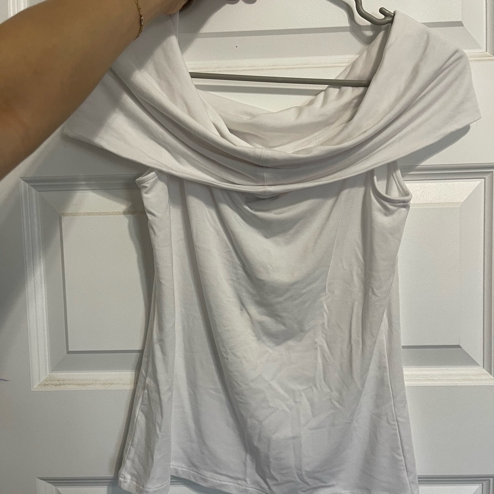 Aritzia Babaton White Asymmetrical Sleeveless Blouse